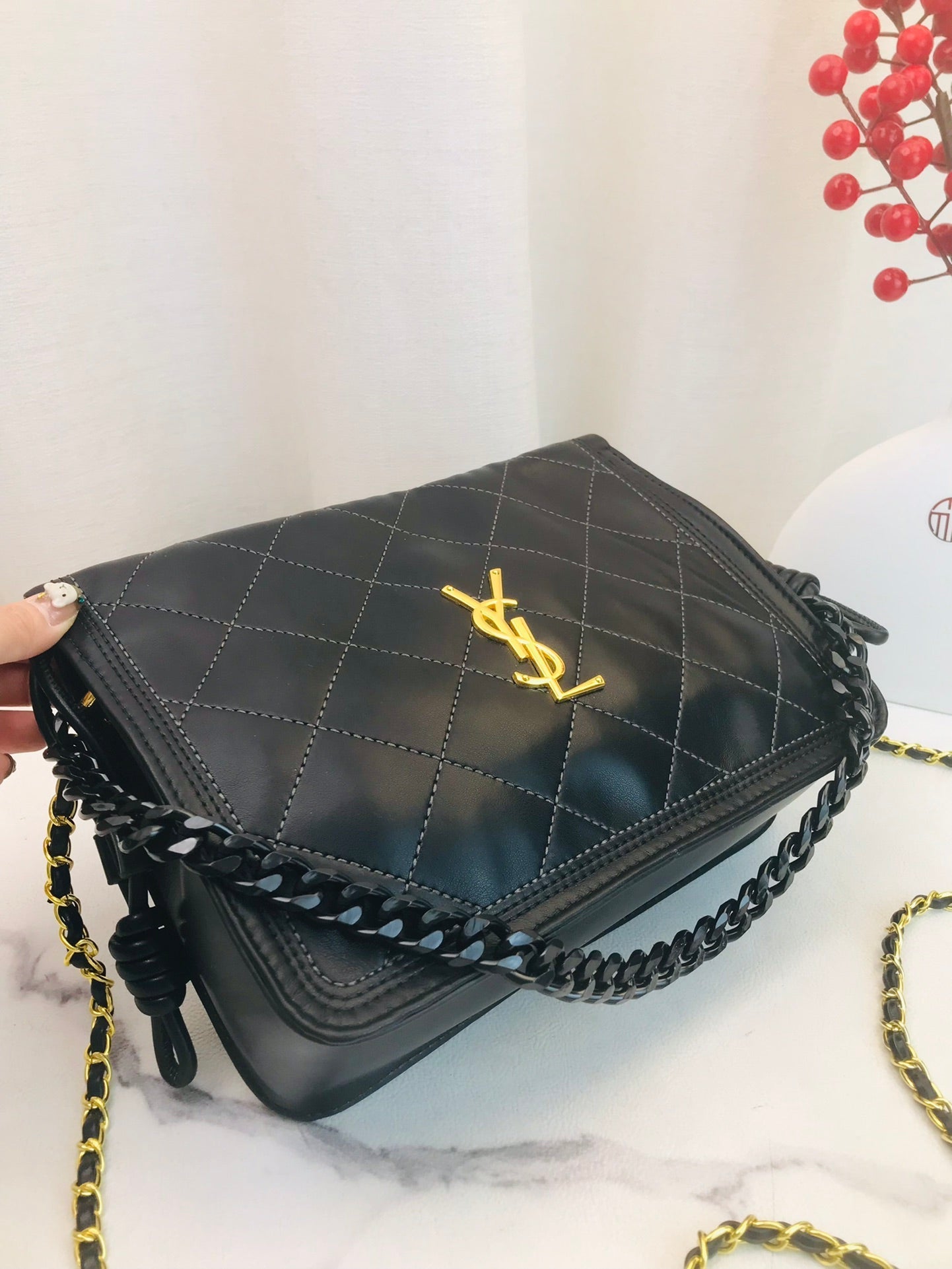 Ysl  Yves Saint Laurent Handbags