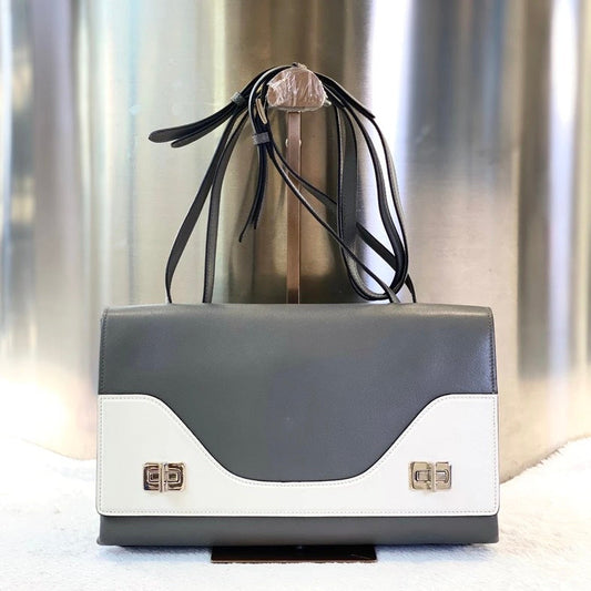 Preloved Prada crossbody bag2420