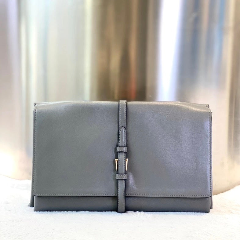 Preloved Prada crossbody bag2420