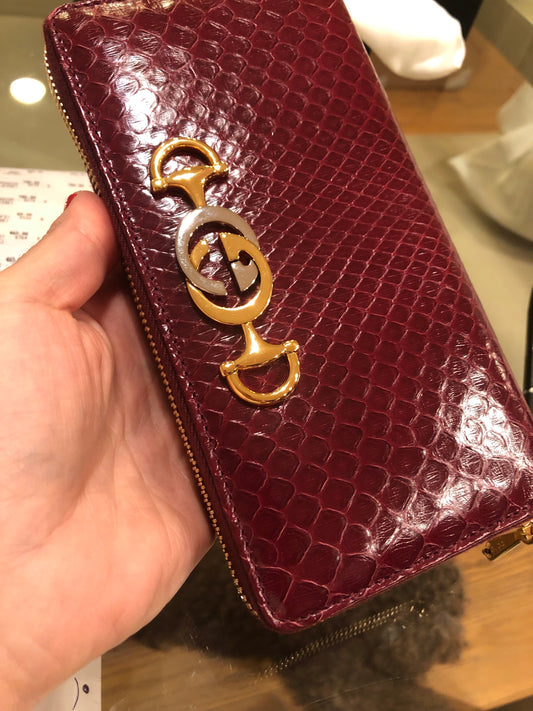 Gucci Zumi Horse Bit Zip Around Wallet in Burgundy