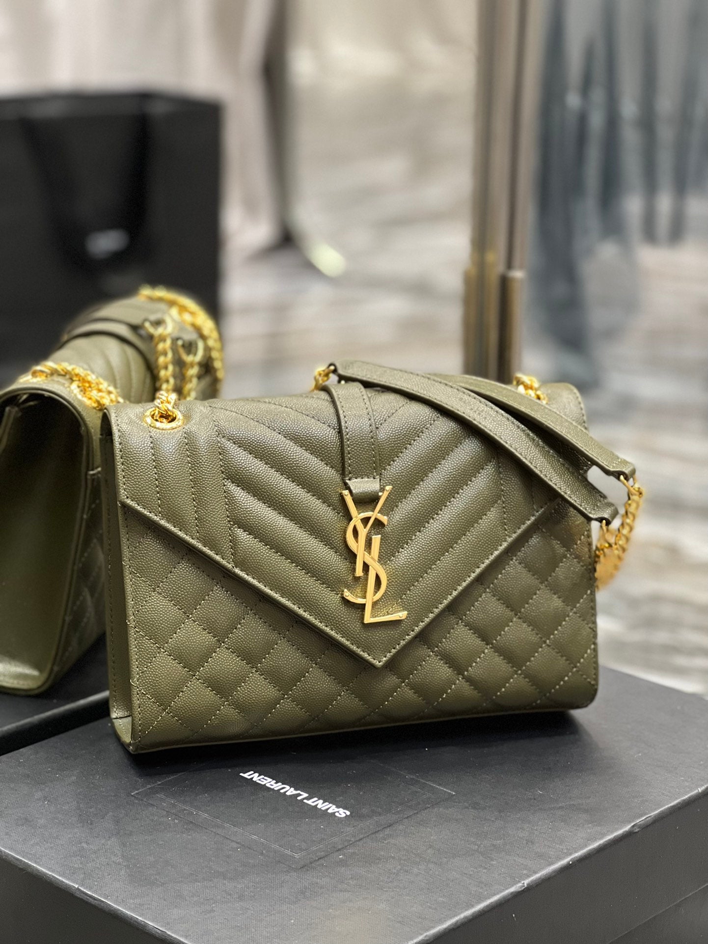 Top Quality Envelope MeTop Qualityum Chain Bag Dark Green For Women, Women’s Bags 9.4in/24cm YSL