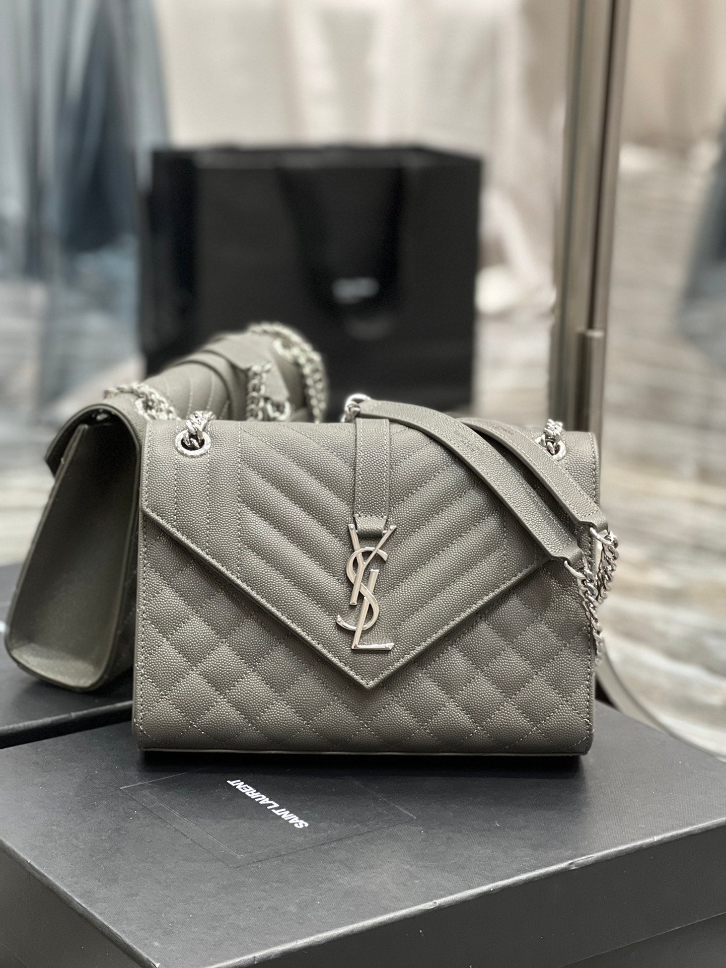 Top Quality Envelope MeTop Qualityum Chain Bag Dark Grey For Women, Women’s Bags 9.4in/24cm YSL